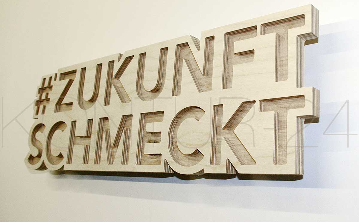 Holzbuchstaben Taschenfräsung Birke-Multiplex 18mm